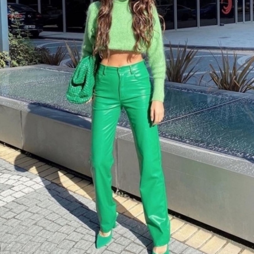 Zara Green Faux Leather Jeans Pants Size Small 26 Rare - Picture 4 of 4